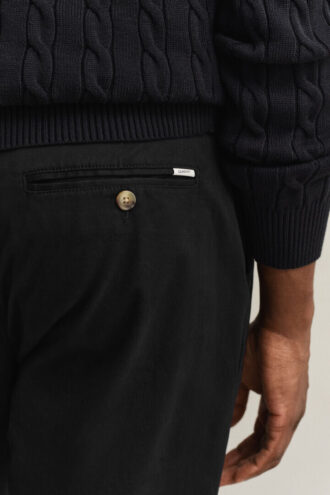 Klassieke chino met normale pasvorm